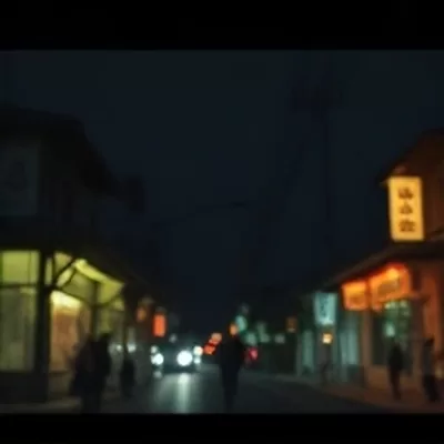 无名匠人里老匠人在工作台前打磨器具的手部特写